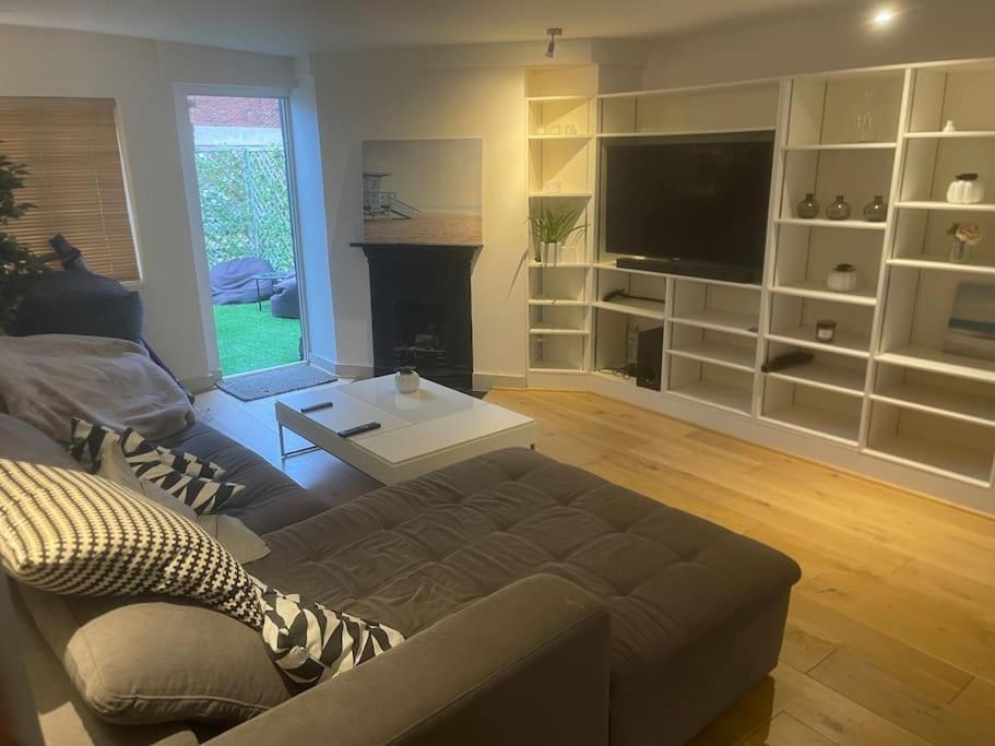 Spacious 2 Bedroom Apartment In The Heart Of Soho. Londres Exterior foto